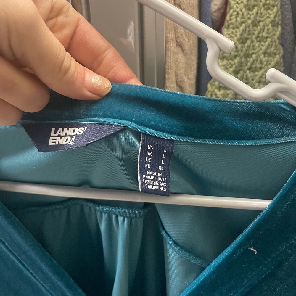 Lands' End Women's Teal Button Down Velvet Shirt - Picture 2 of 3